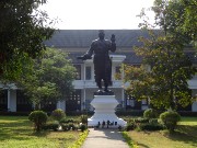 127  Sisavang Vong statue.JPG
